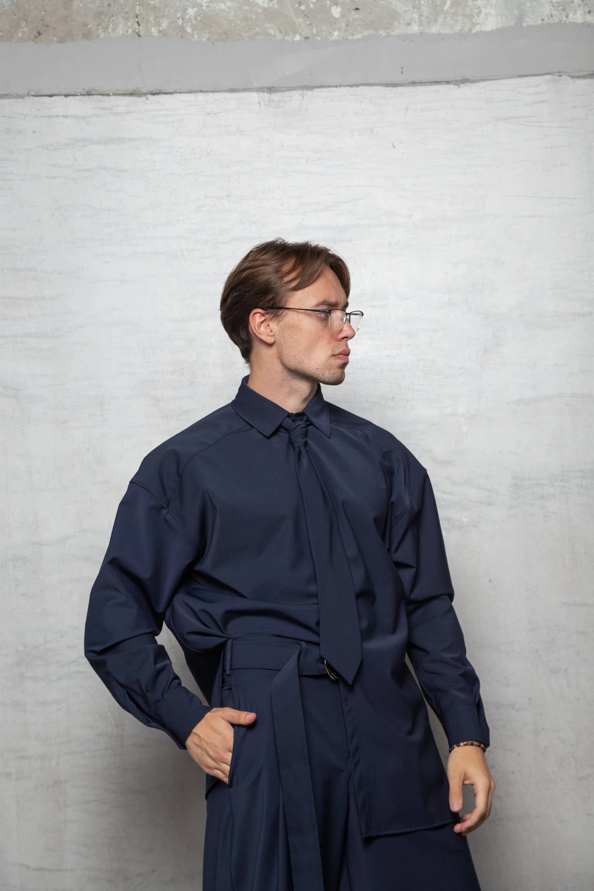 КРАВАТКА ТЕМНО-СИНЯ