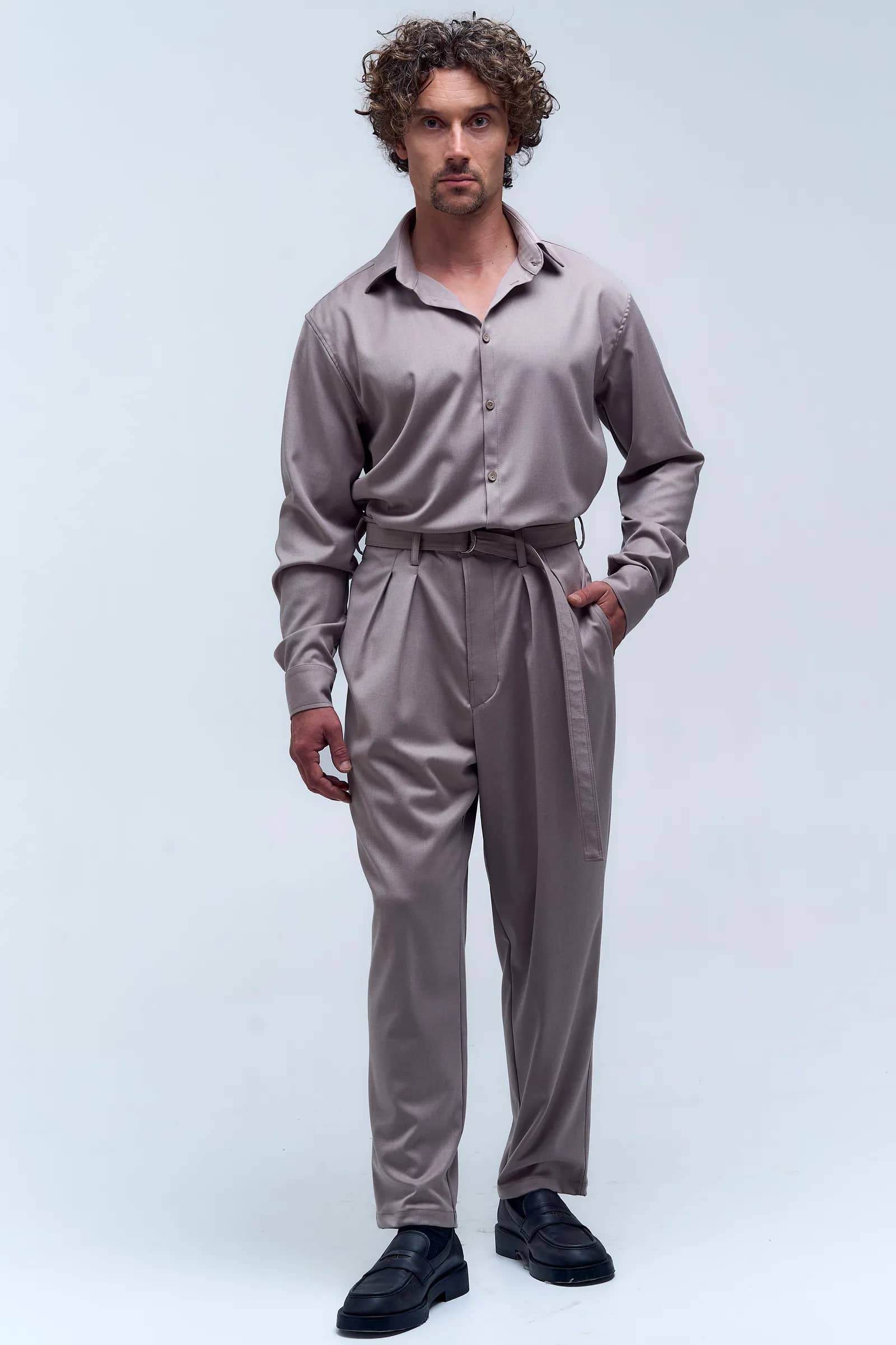 GRAY BEIGE SUIT